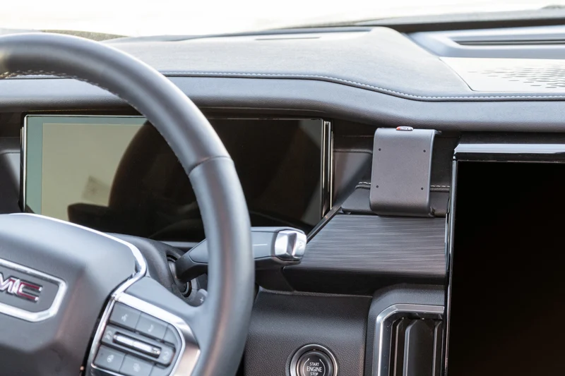 GMC Acadia Center Dash Mount