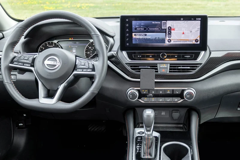 Nissan Altima Center Dash Mount