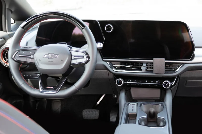 Chevrolet Equinox EV Center Dash Mount