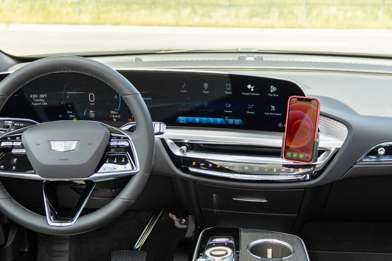 Cadillac Lyriq Angled Dash Mount
