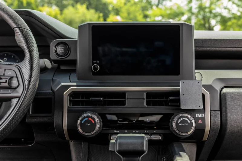 Toyota Center Dash Mount