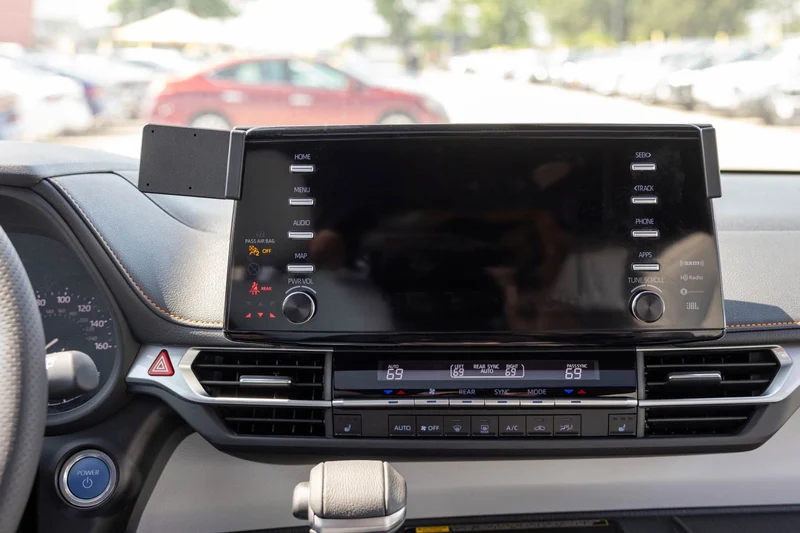 Toyota Sienna Center Dash Mount