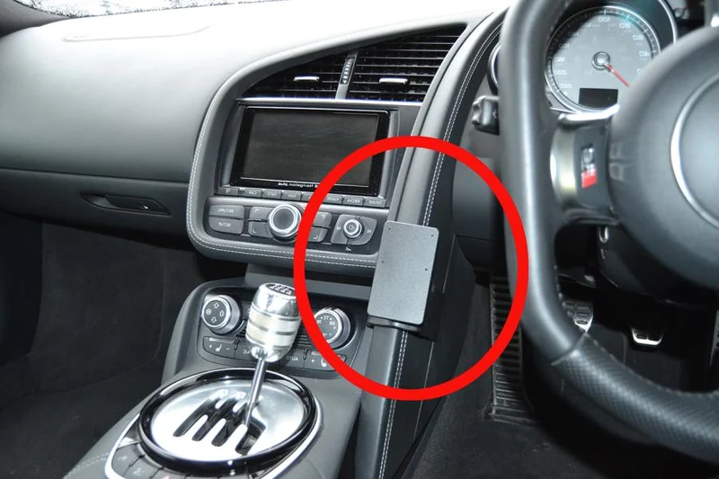 ProClip Fahrzeughalter für Rechtslenker 655165 - Mittelbefestigung - Audi R8 10-16