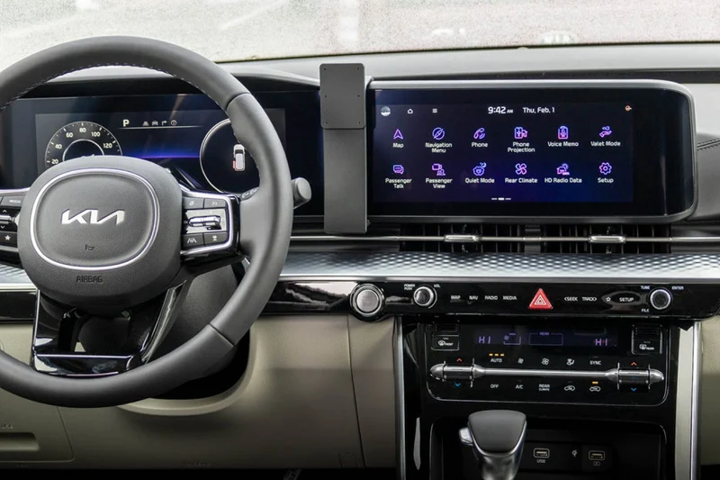 Center Dash Mount for KIA Carnival