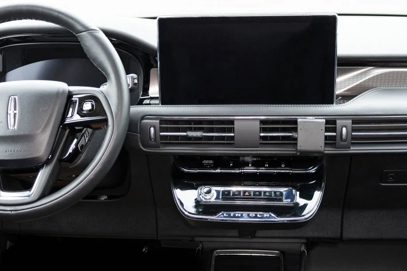 Lincoln Corsair Center Dash Mount