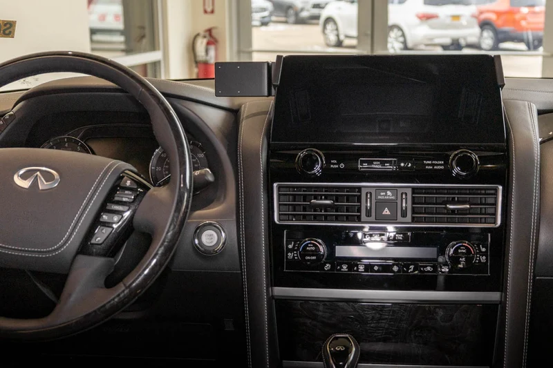 Center Dash Mount for Infiniti QX80, Nissan Armada