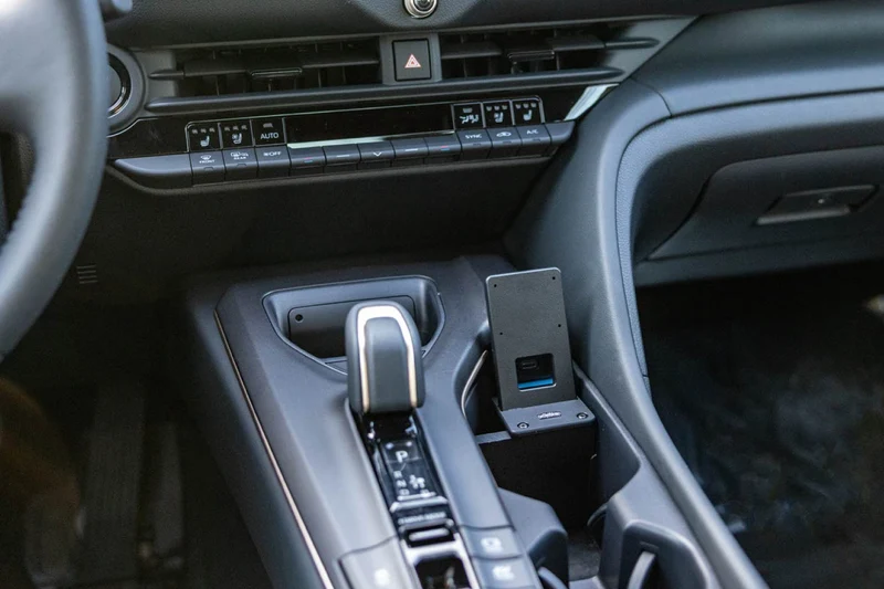 Right Console Mount for Toyota Crown