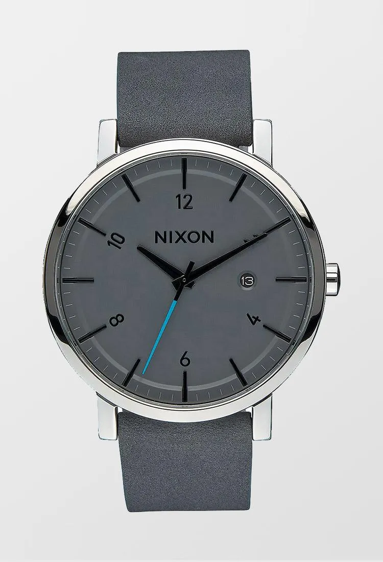 Men Watch Rollo