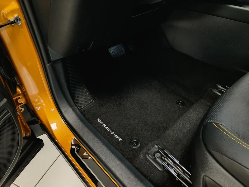 Mattenset Toyota C-HR 2024 >