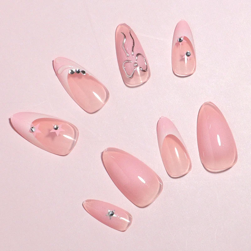Stylische Acryl-Nagelkunst Karnz