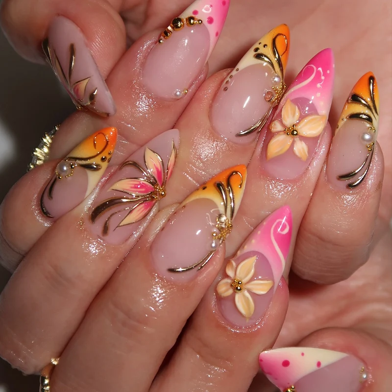 Hochwertige florale Nagelkunstverlängerungen Karnz